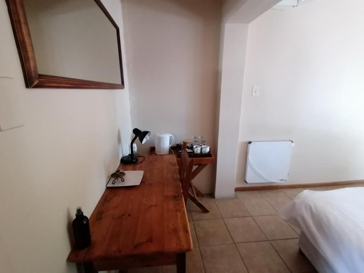 Aanhuizen Guest House Swellendam Exterior foto