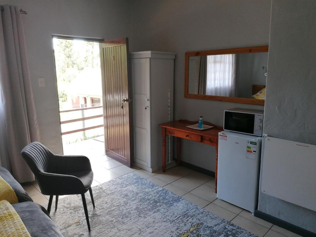Aanhuizen Guest House Swellendam Exterior foto